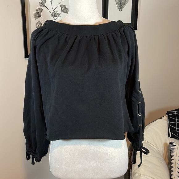 NWT Romeo and Juliet Couture crop top - Picture 1 of 7